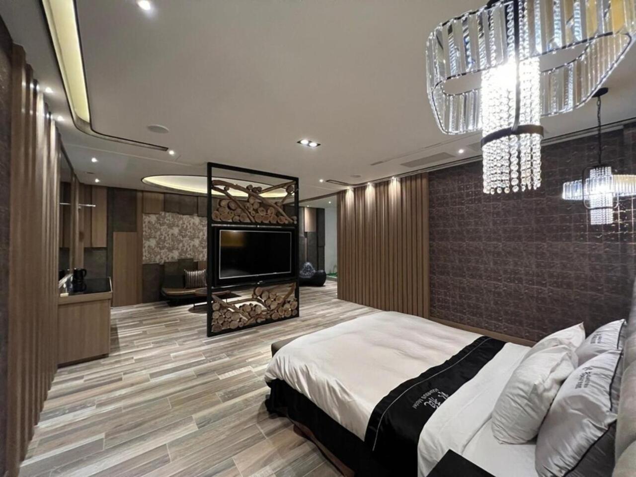Aquarius Motel Taichung Luaran gambar